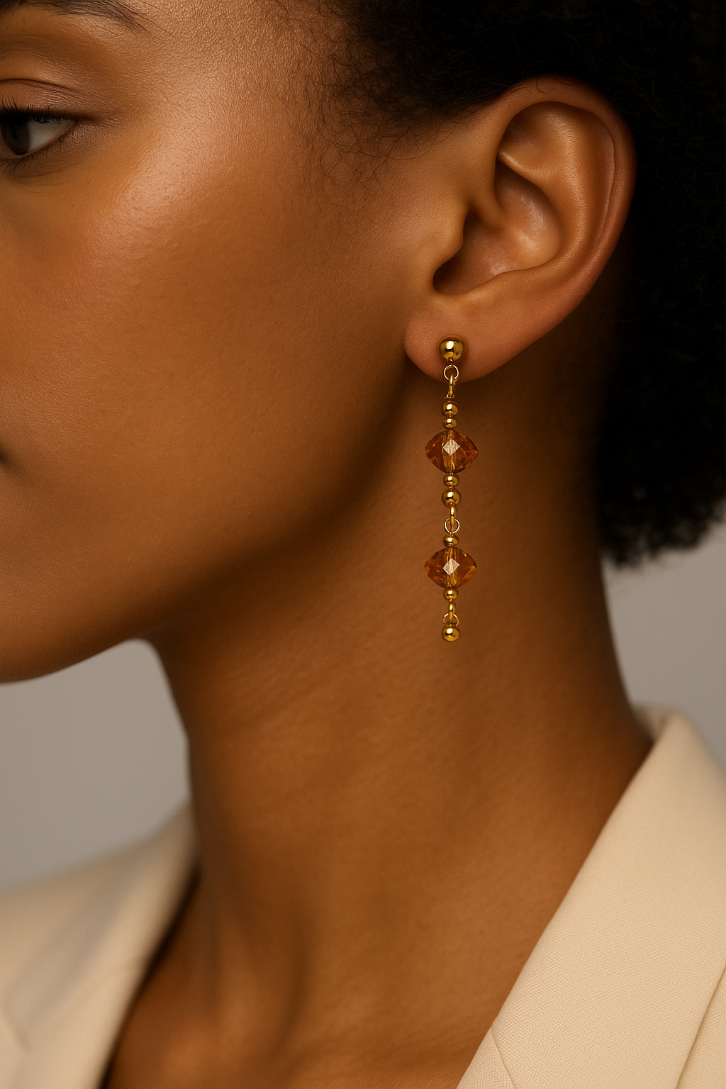 16 - Boucles d’Oreilles Pendantes Plaquées Or – Perles Améthyste
