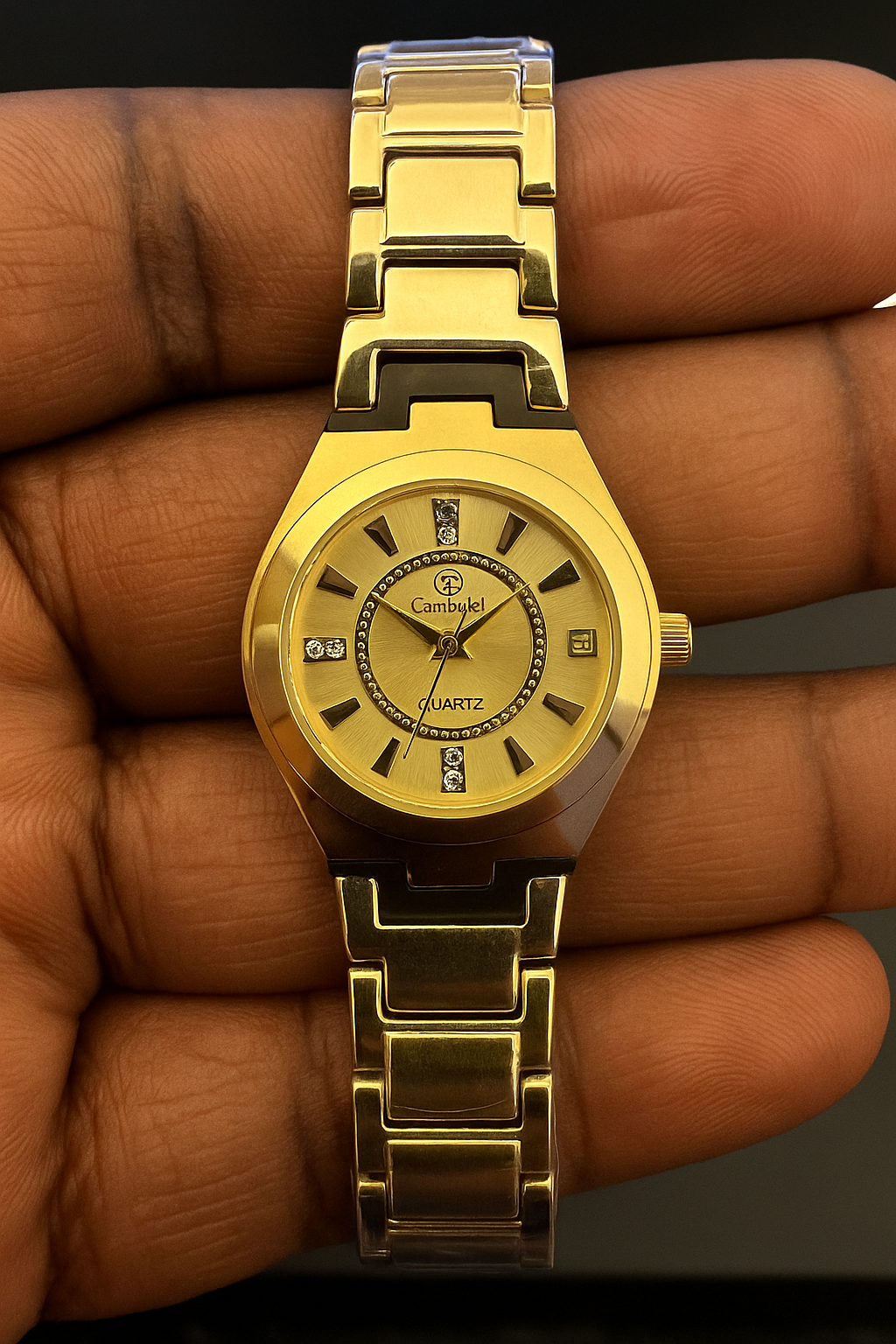 Montre Femme Camelot – Or Doré & Détails Strass