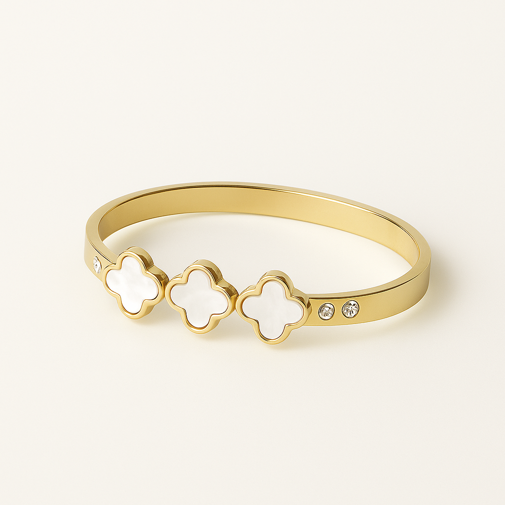Bracelet doré « Trèfle Élégant » – Finition nacrée et zircon