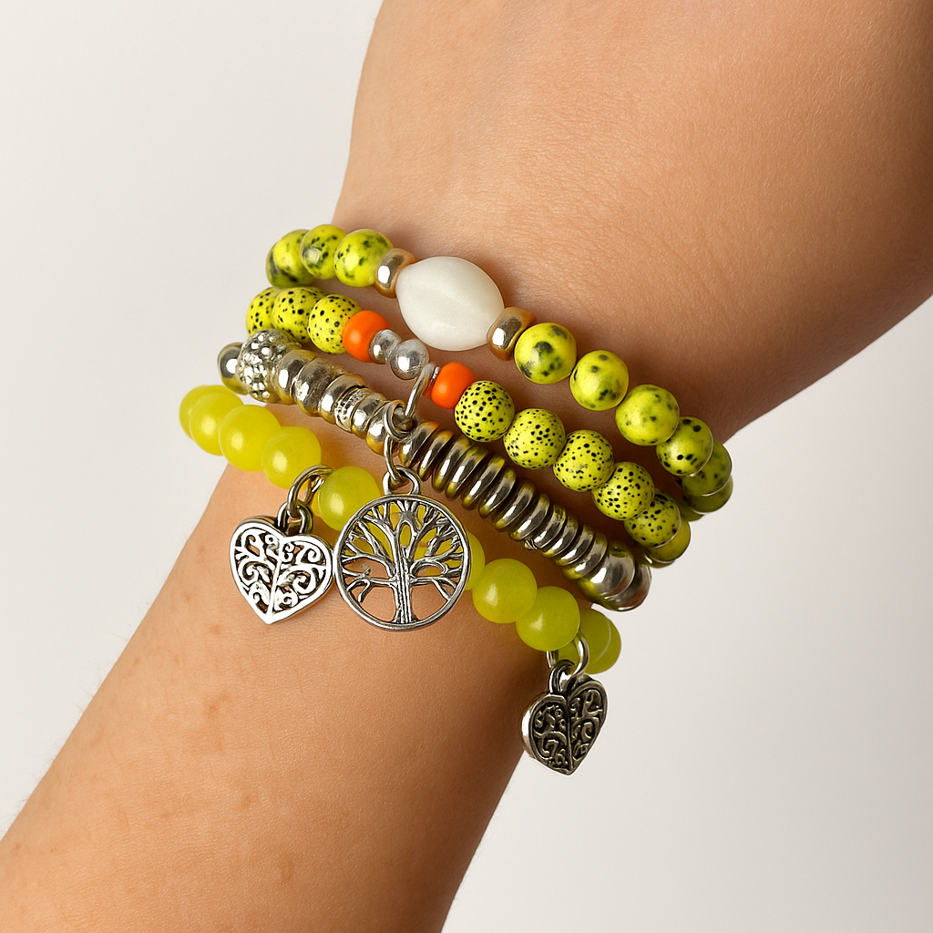 Lot de 4 Bracelets Stretch Perles Jaune Soleil et Breloques